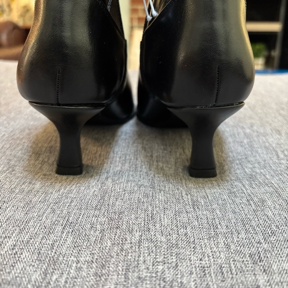 Universal Thread Jenson Women’s Black Western Cowboy Boots Memory Foam Insole - Picture 5 of 6